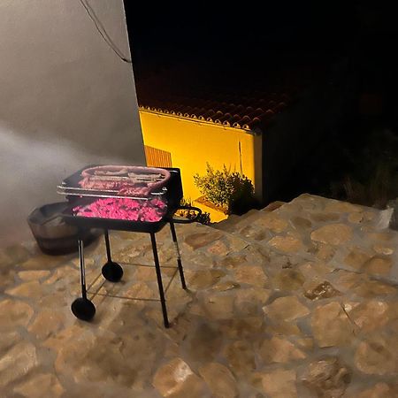 Apartaments La Pertusa 2O Corca  Buitenkant foto