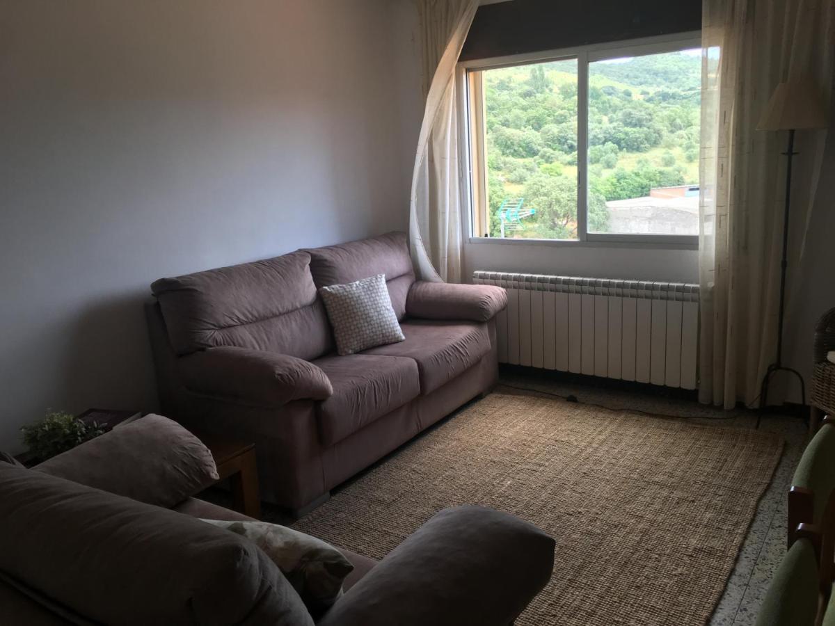Apartaments La Pertusa 2O Corca  Buitenkant foto