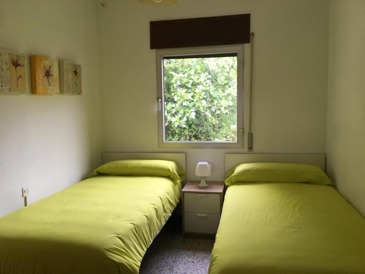Apartaments La Pertusa 2O Corca  Buitenkant foto